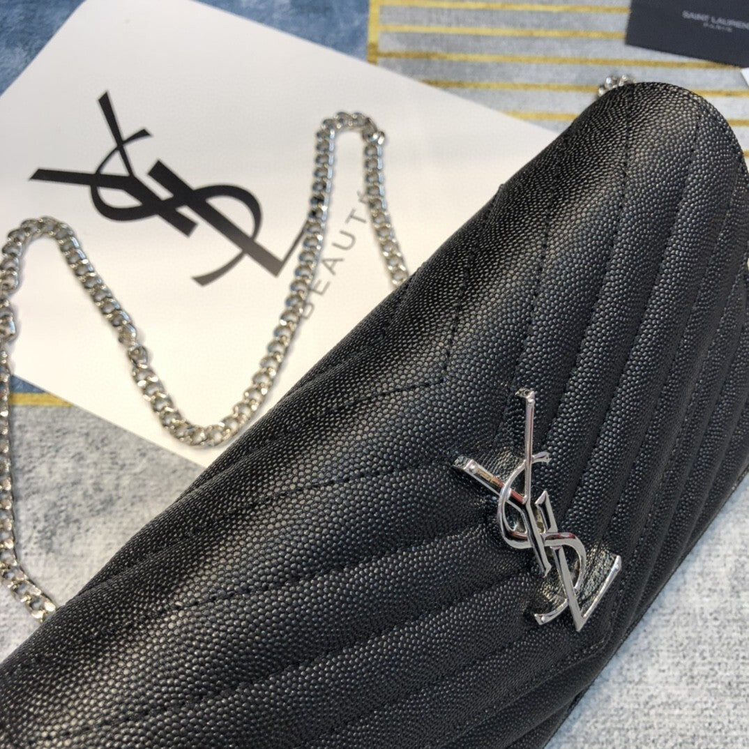 Bolsa Tiracolo Feminina Saint Laurent – Preta com Corrente