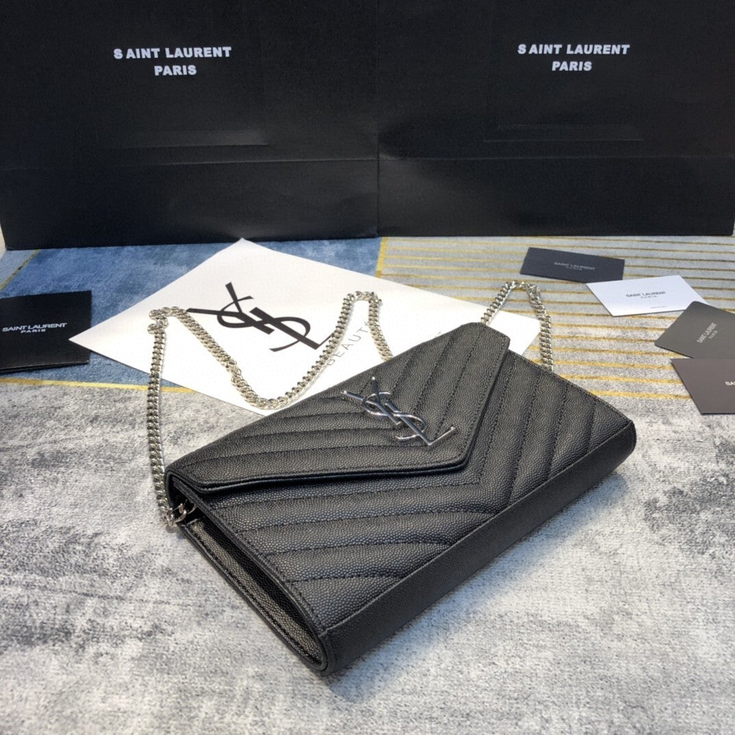 Bolsa Tiracolo Feminina Saint Laurent – Preta com Corrente