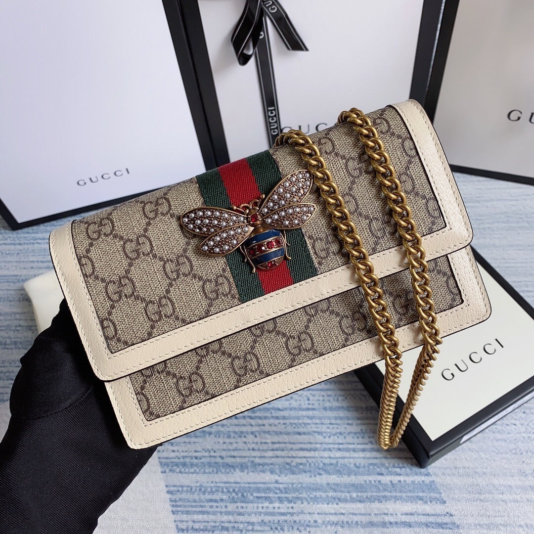 Bolsa Carteira com Corrente Gucci – GG Bee (bege)