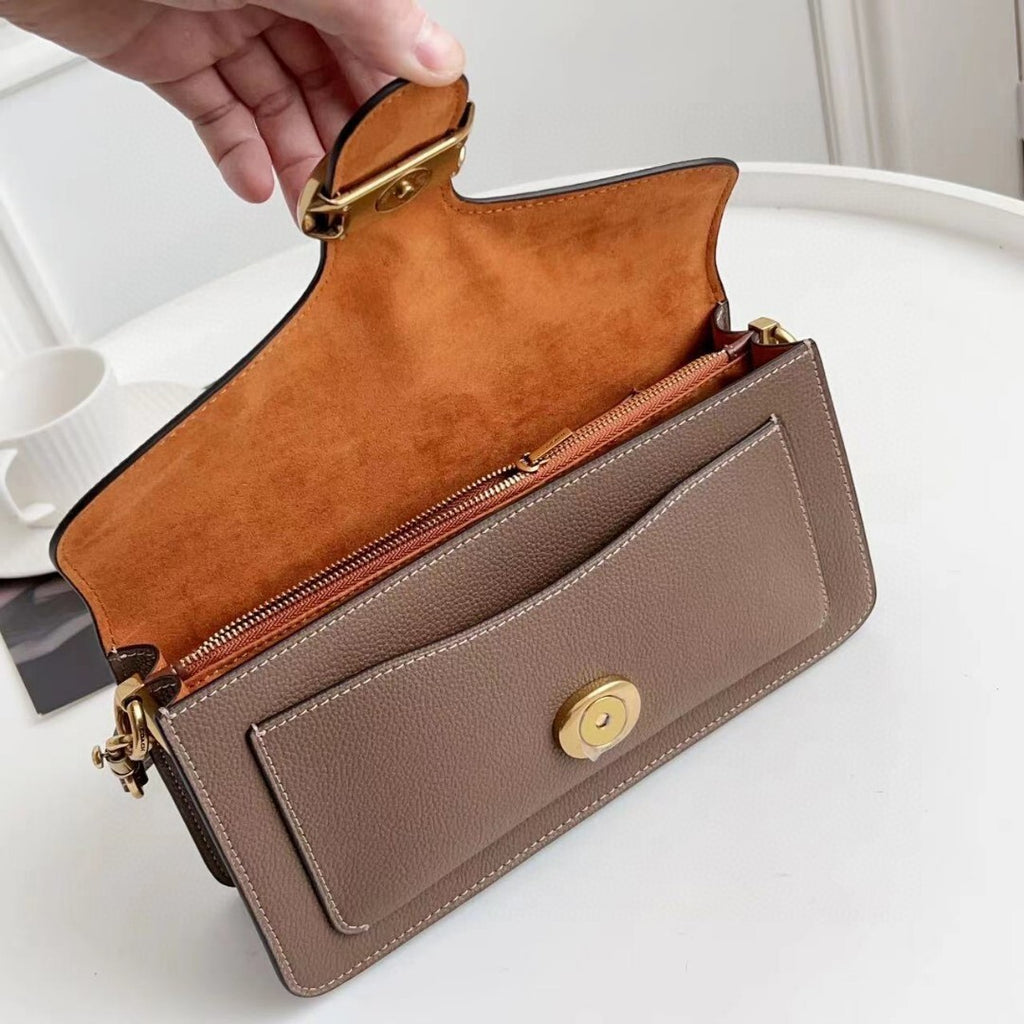 Bolsa Shoulder Bag Coach – Modelo Tabby (Marrom / Taupe)