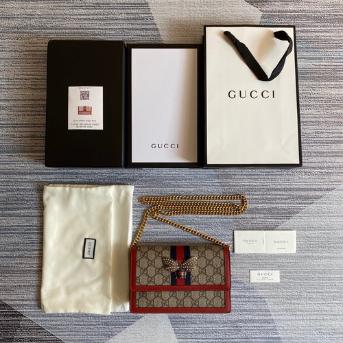 Bolsa Carteira com Corrente Gucci – GG Bee (bege com vermelho)