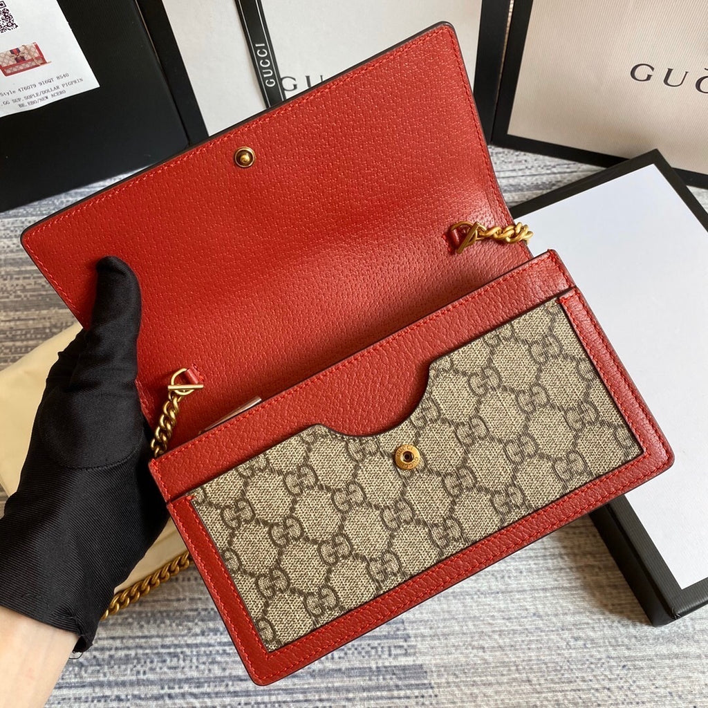 Bolsa Carteira com Corrente Gucci – GG Bee (bege com vermelho)