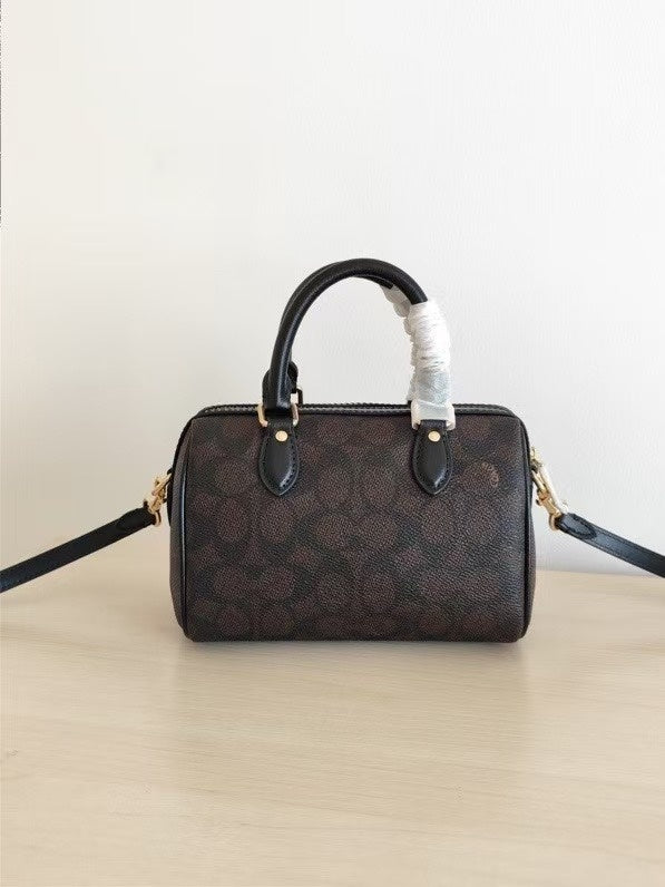 Bolsa Feminina Coach Mini Satchel – Marrom Monograma