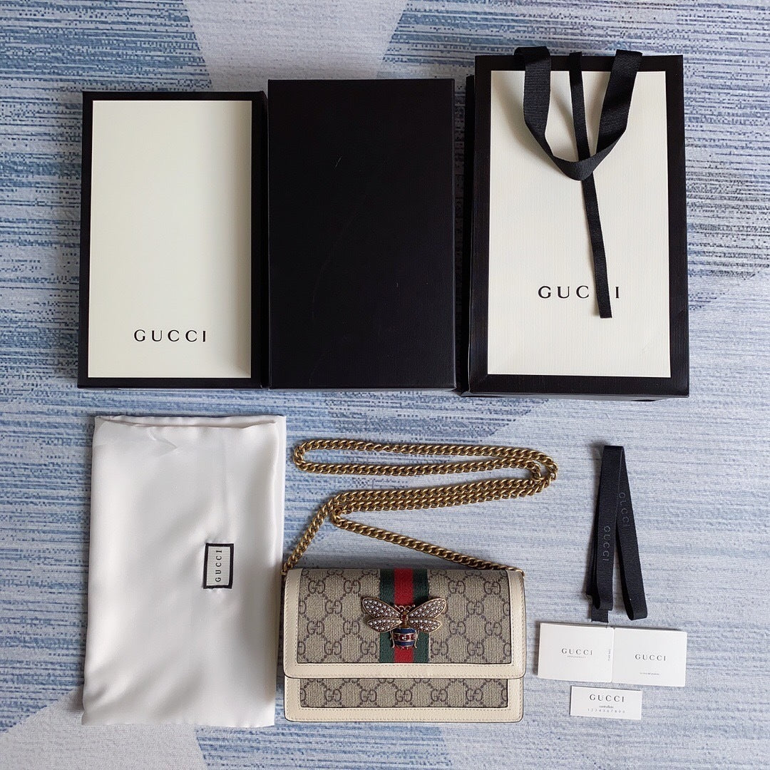 Bolsa Carteira com Corrente Gucci – GG Bee (bege)
