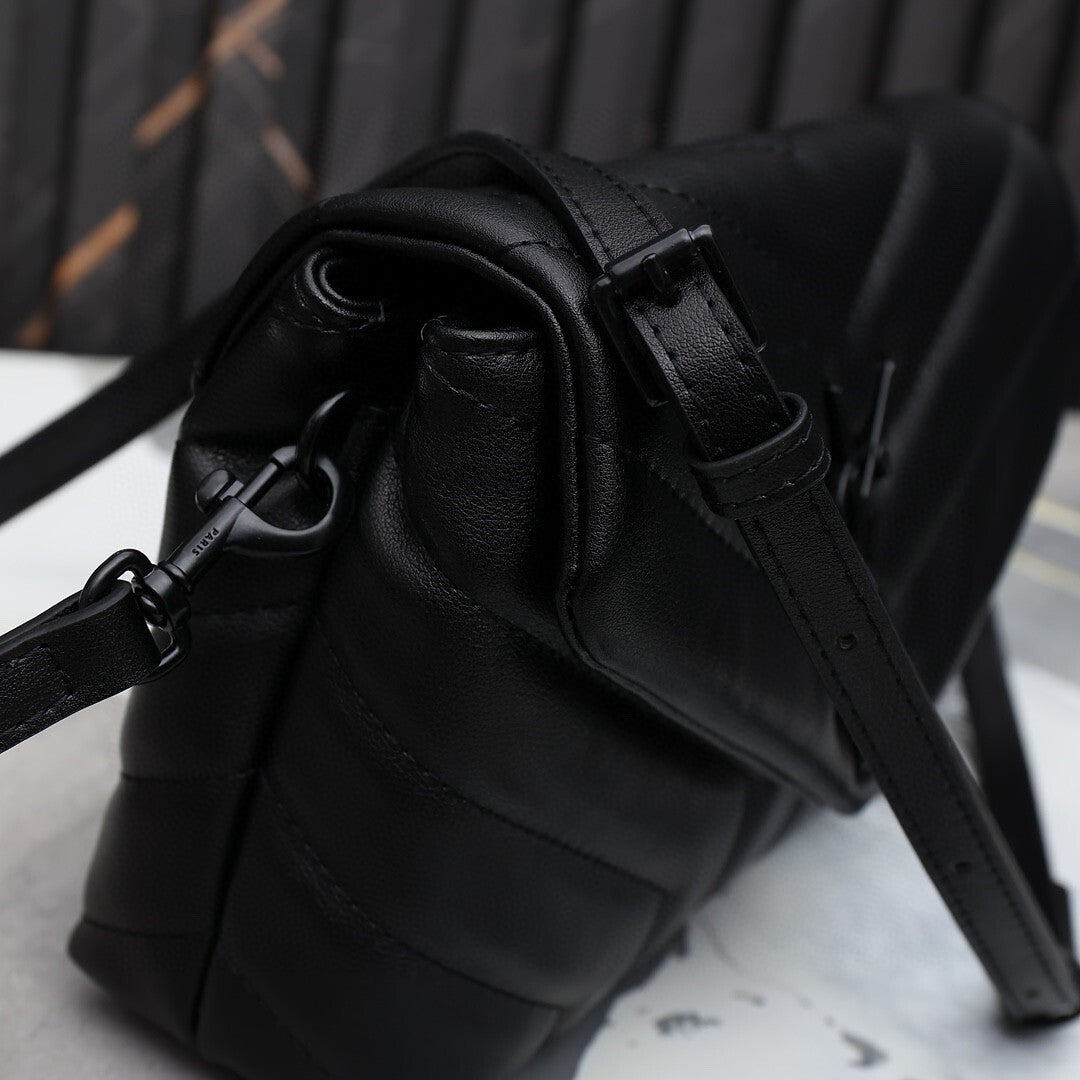 Bolsa Tiracolo Feminina Saint Laurent – Preta Matelassê Chevron (All Black)