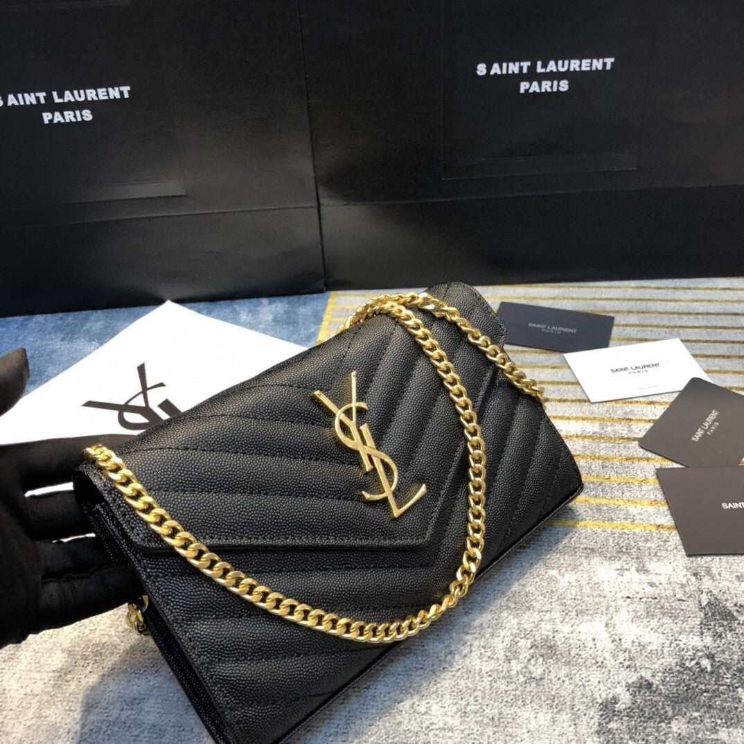 Bolsa Tiracolo Feminina Saint Laurent – Preta com Corrente Dourada
