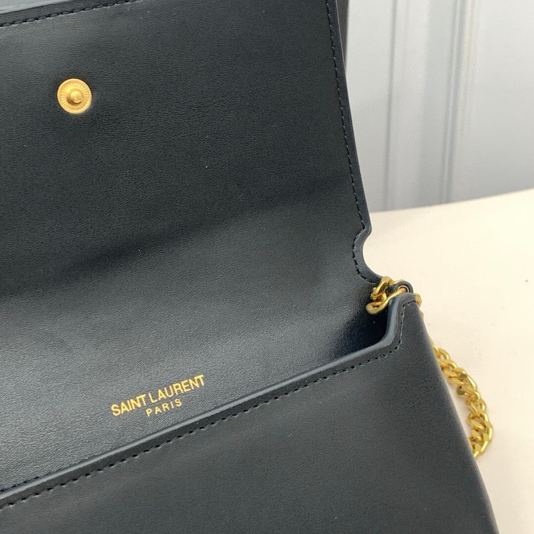 Bolsa Tiracolo Feminina Saint Laurent – Preta Lisa com Corrente Dourada